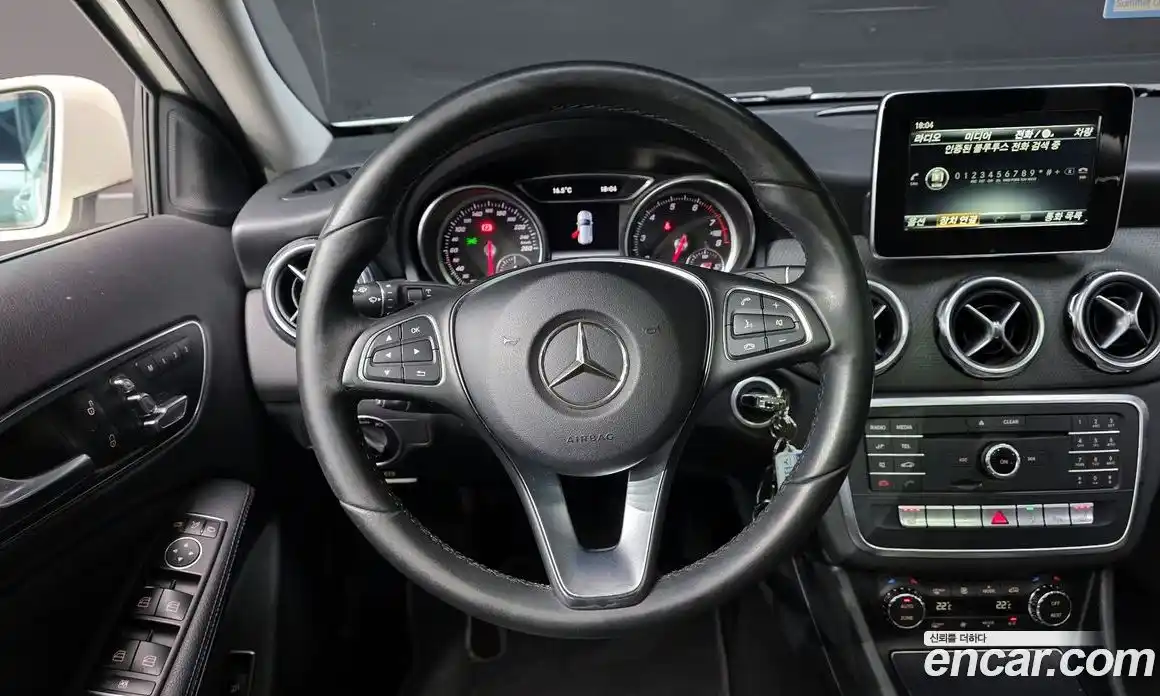Mercedes-Benz GLA-Class 2017 2.0 гидро в Москве № 1472820, фото 13