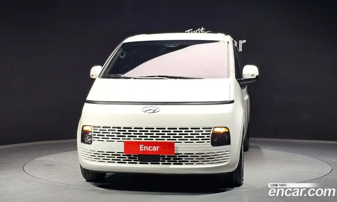 Hyundai Staria 2023 3.5 гидро в Москве № 1537407, фото 3