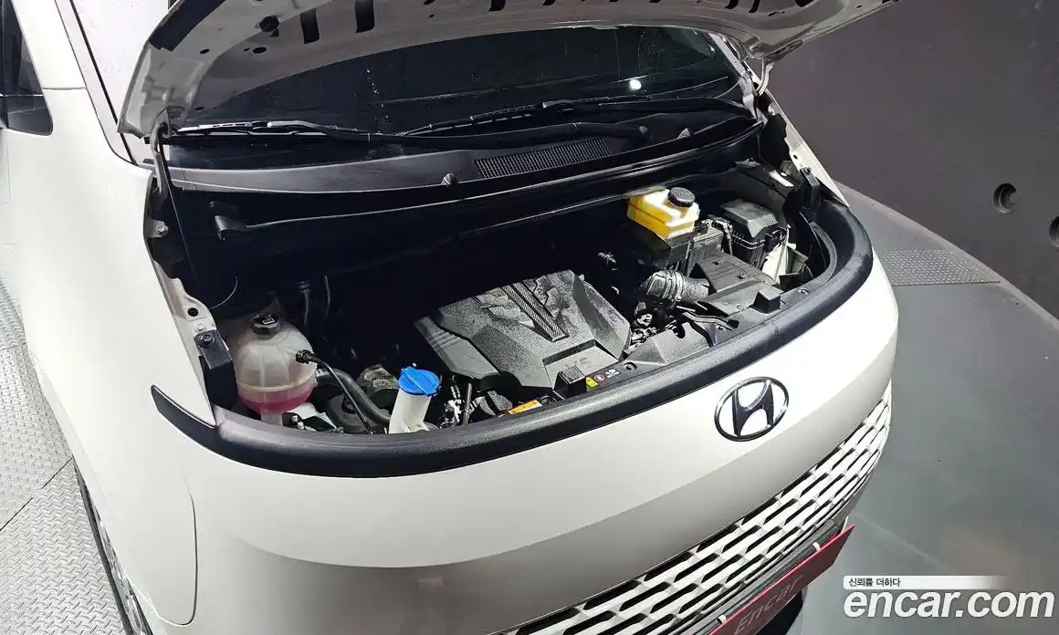 Hyundai Staria 2023 3.5 гидро в Москве № 1537407, фото 6