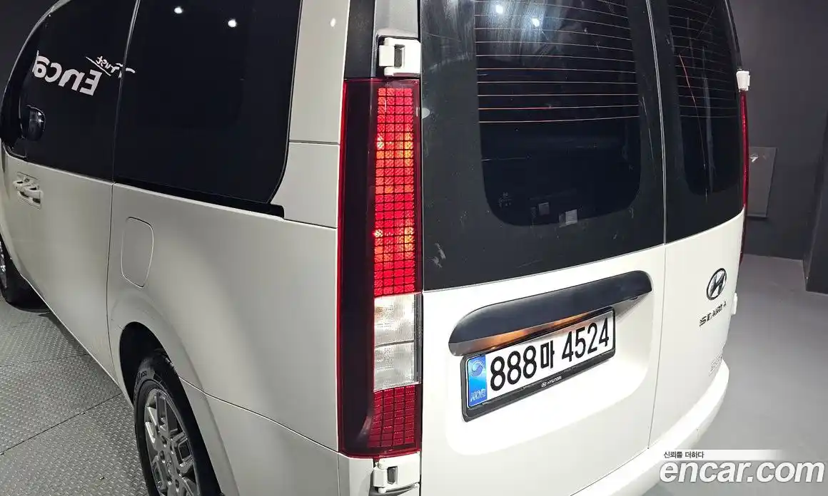 Hyundai Staria 2023 3.5 гидро в Москве № 1537407, фото 9