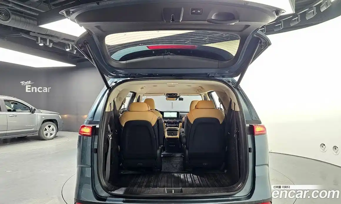 Kia Canival 2022 3.5 гидро в Москве № 1538293, фото 26