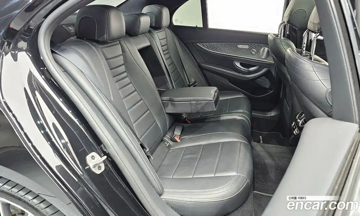 Mercedes-Benz E-Class 2021 2.0 гидро в Москве, фото 12