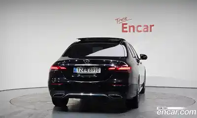 Mercedes-Benz E-Class 2021 2.0 гидро в Москве, миниатюра 4