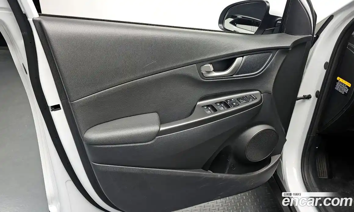 Hyundai Kona 2020 1.6 гидро в Москве № 1610658, фото 13