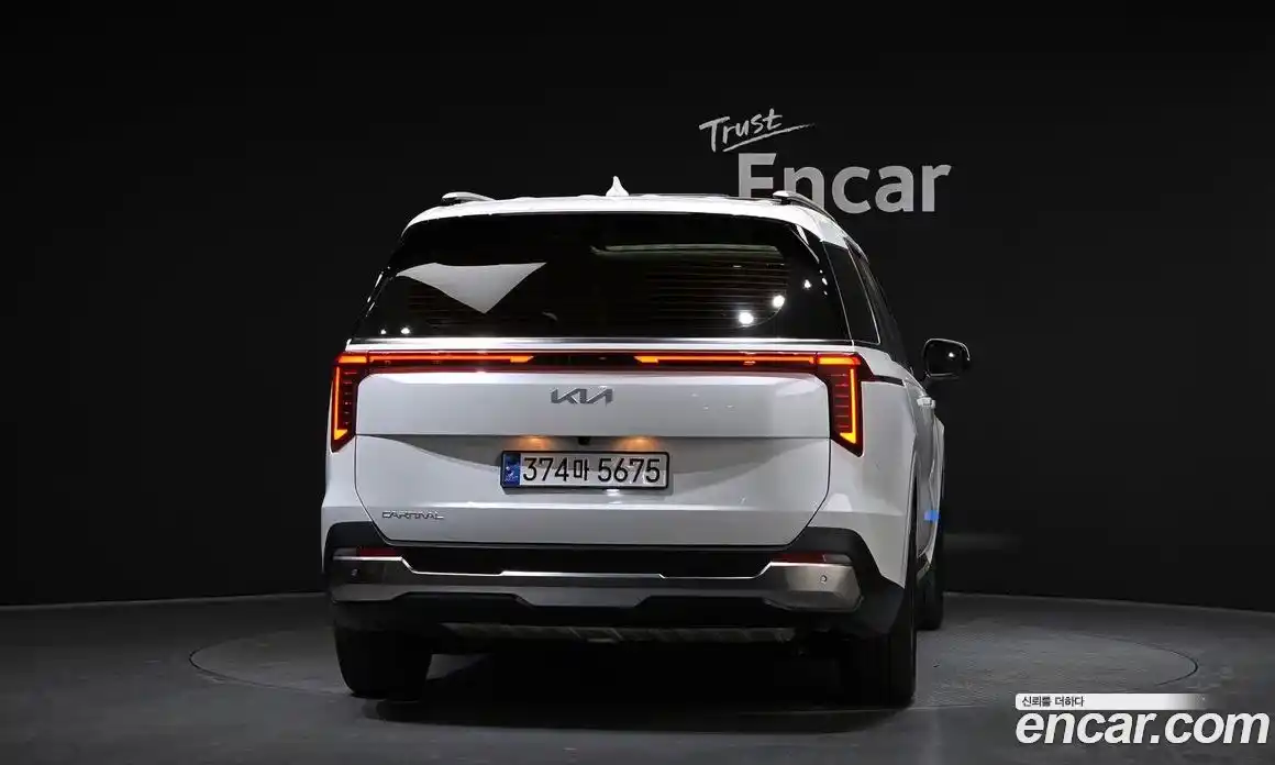 Kia Canival 2025 3.5 гидро в Москве № 1611022, фото 4
