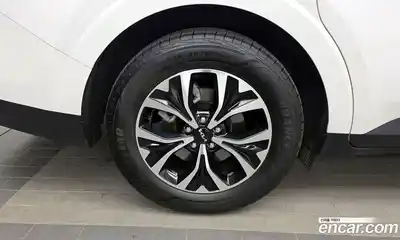 Kia Canival 2023 3.5 гидро в Москве № 1611336, миниатюра 5