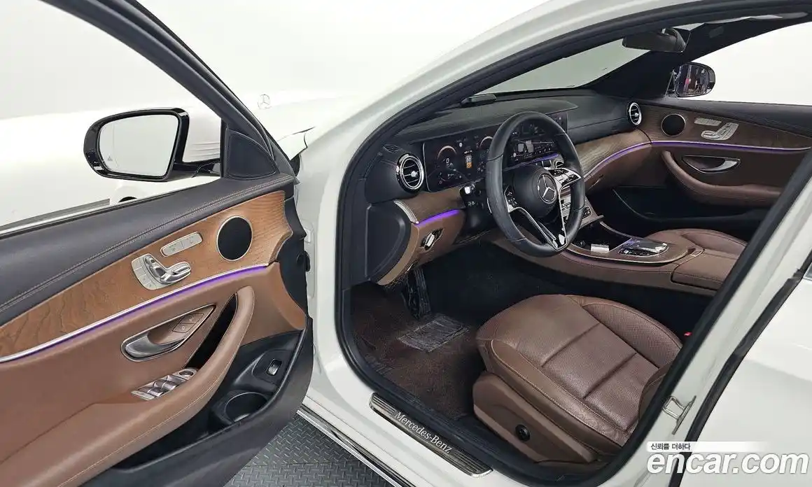 Mercedes-Benz E-Class 2023 2.0 гидро в Москве, фото 11
