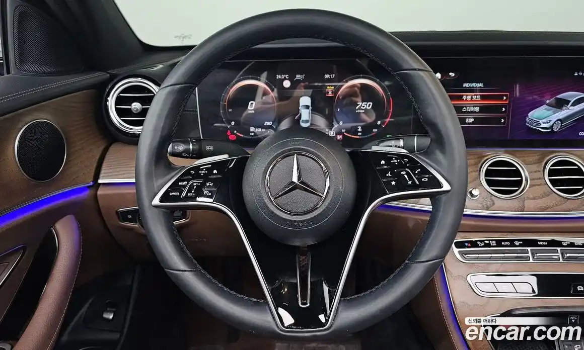 Mercedes-Benz E-Class 2023 2.0 гидро в Москве, фото 13