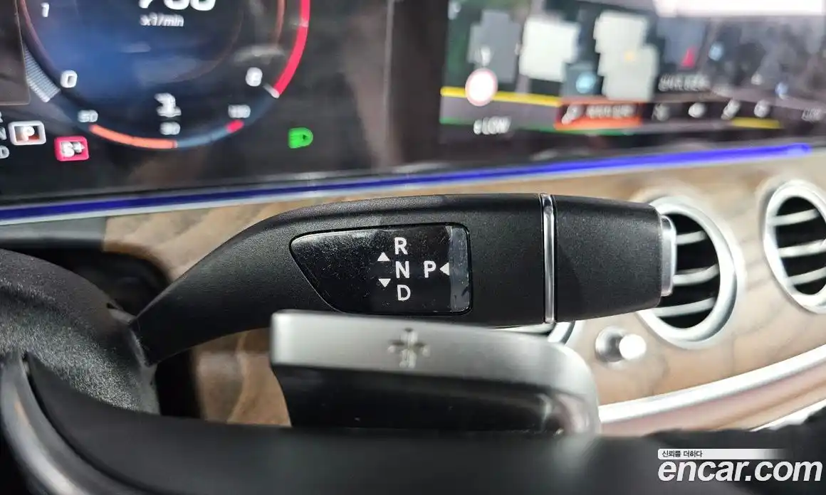 Mercedes-Benz E-Class 2023 2.0 гидро в Москве, фото 9