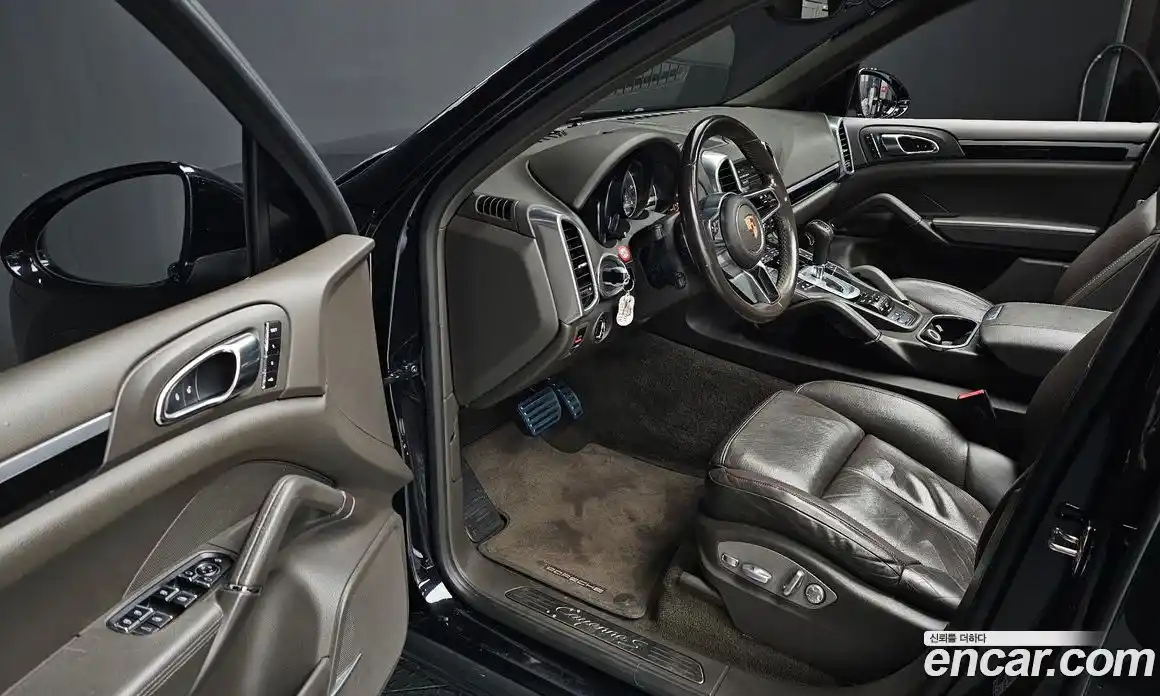 Porsche Cayenne 2015 4.1 гидро в Москве № 165695, фото 11