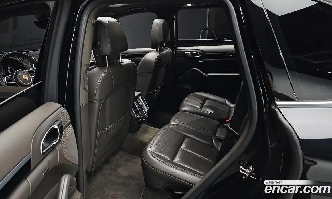 Porsche Cayenne 2015 4.1 гидро в Москве № 165695, фото 12