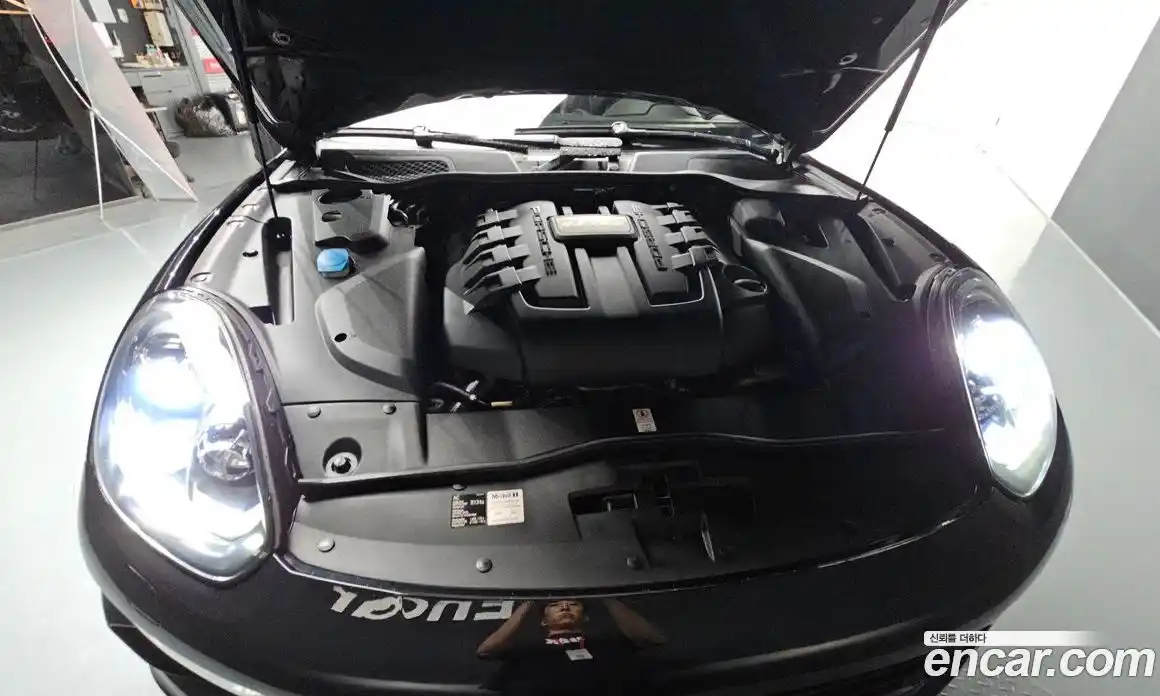 Porsche Cayenne 2015 4.1 гидро в Москве № 165695, фото 6