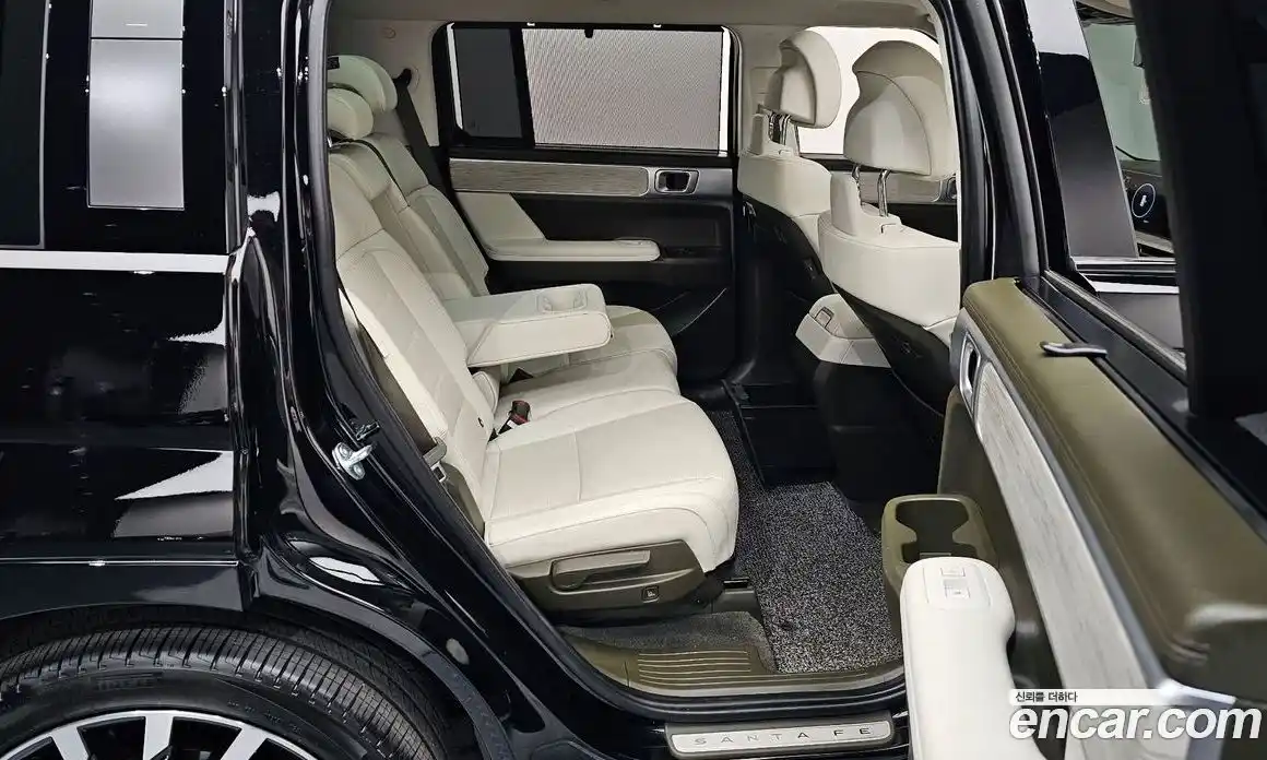 Hyundai Santa Fe 2024 2.5 гидро в Москве № 1684165, фото 16