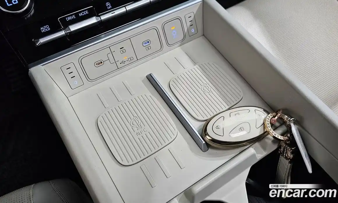Hyundai Santa Fe 2024 2.5 гидро в Москве № 1684165, фото 32