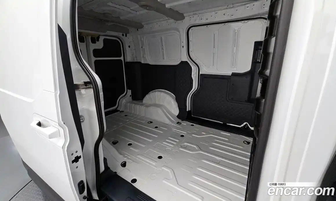 Kia PV5 2025 0.2 гидро в Москве № 1758088, фото 17