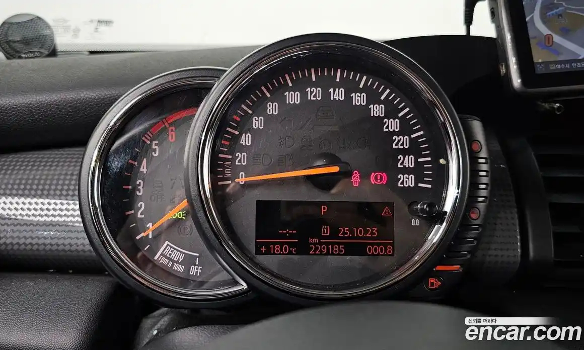 Mini Cooper 2014 1.5 гидро в Москве № 179977, фото 8