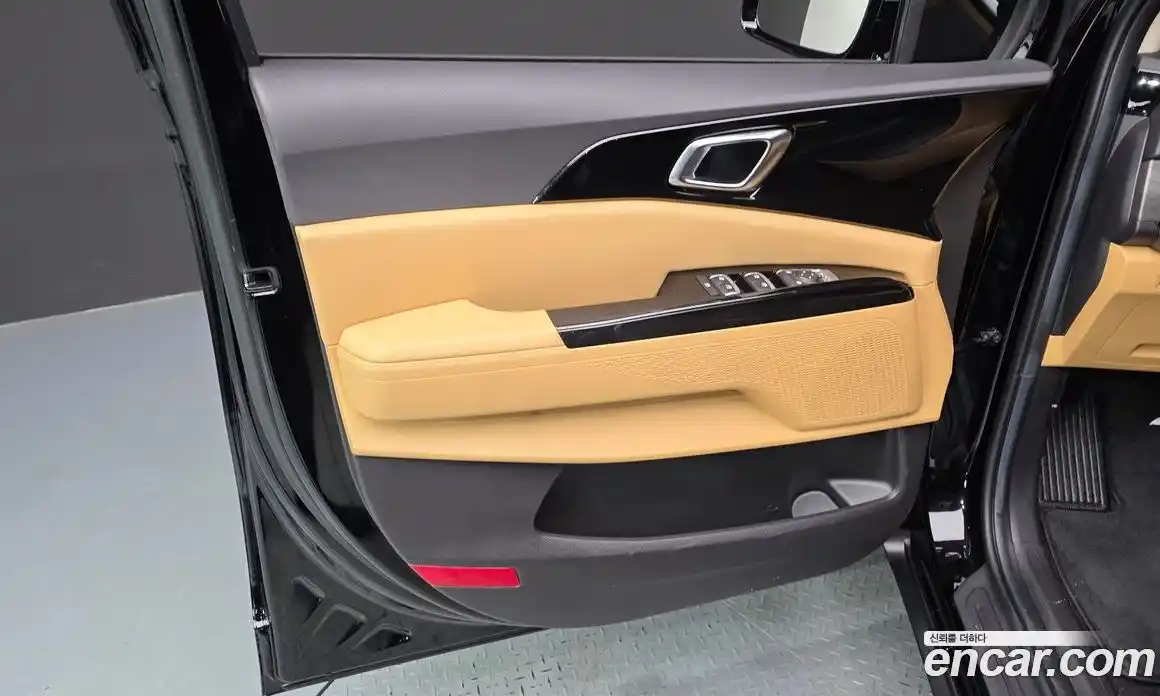 Kia Canival 2022 3.5 гидро в Москве № 1831345, фото 14