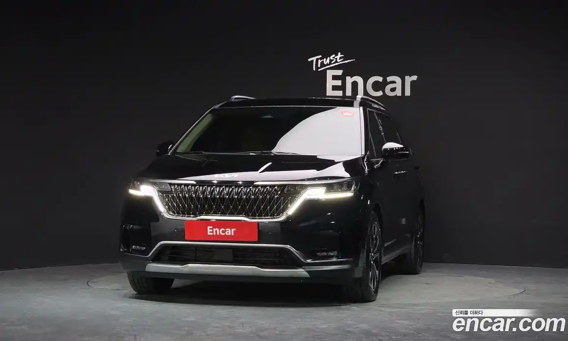 Kia Canival 2022 3.5 гидро в Москве № 1831345, фото 3