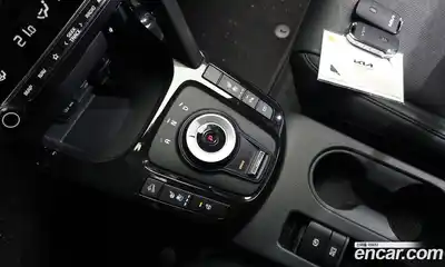 Kia Seltos 2025 1.6 гидро в Москве № 1831552, миниатюра 11
