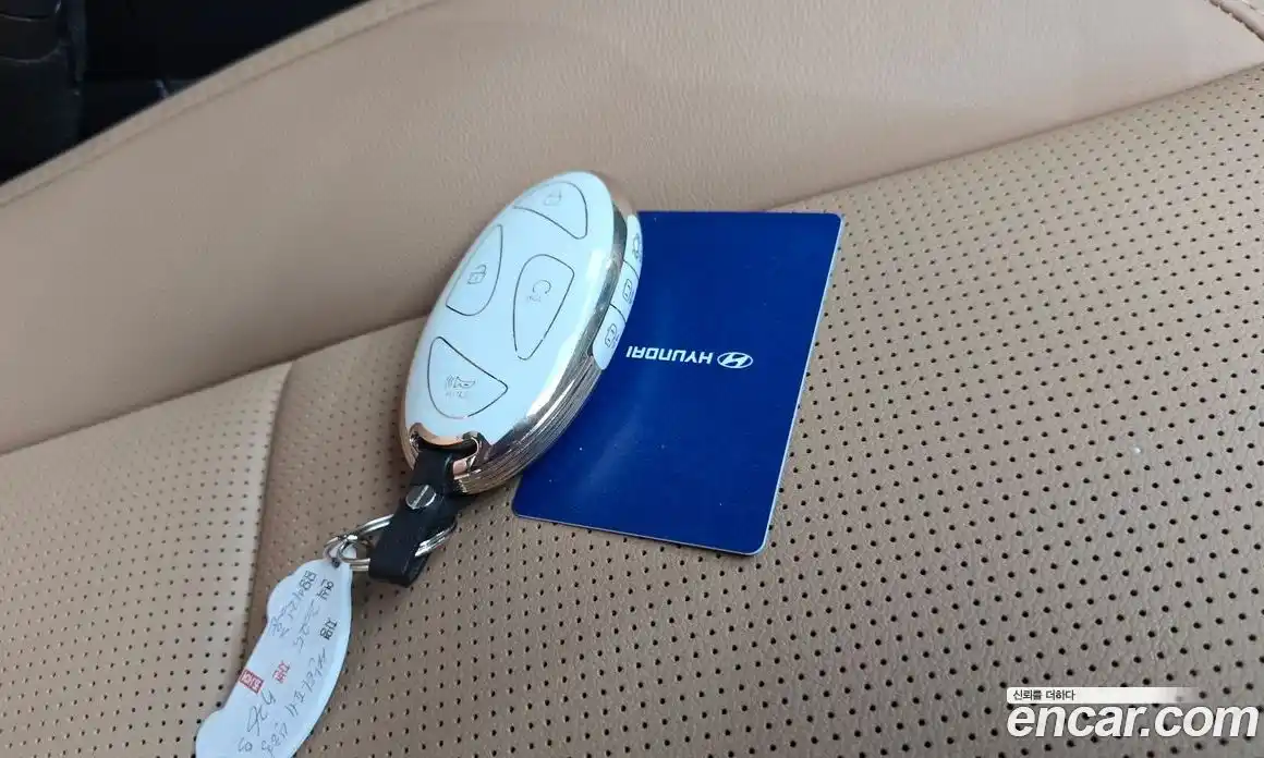 Hyundai Santa Fe 2025 2.5 гидро в Москве № 1903329, фото 29