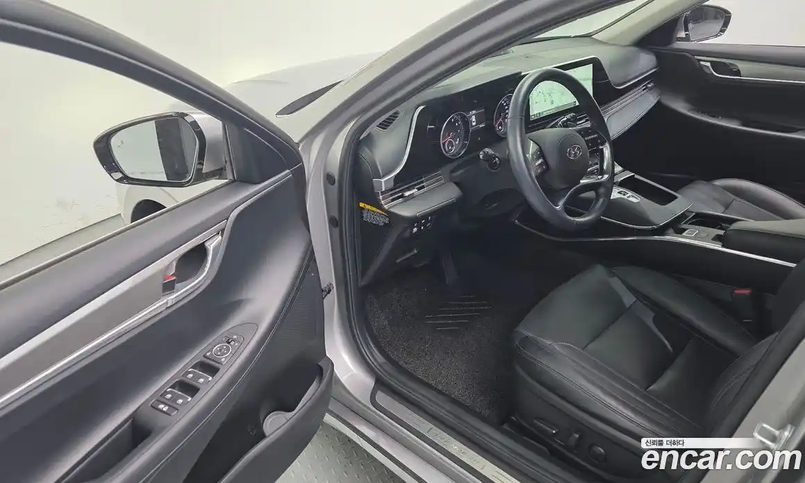 Hyundai Grandeur 2019 2.5 гидро в Москве № 1903503, фото 17