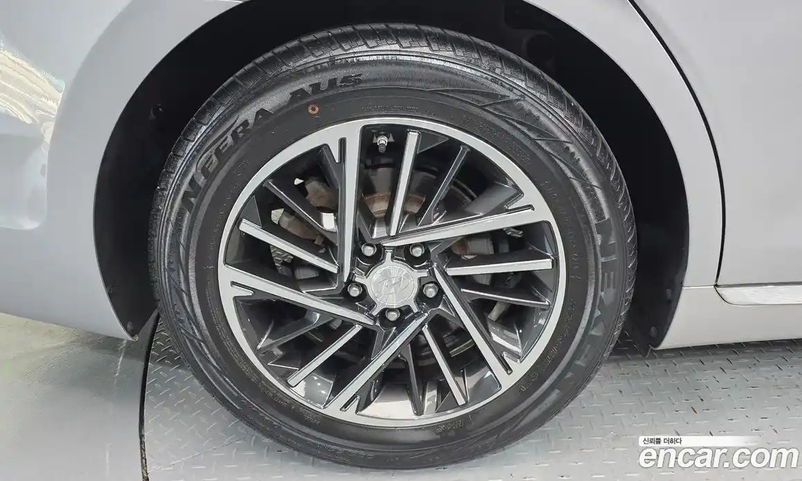 Hyundai Grandeur 2019 2.5 гидро в Москве № 1903503, фото 5