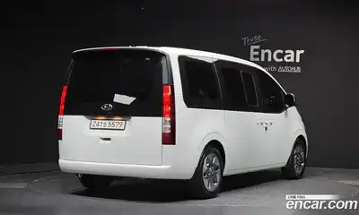 Hyundai Staria 2024 3.5 гидро в Москве № 1903679, миниатюра 2