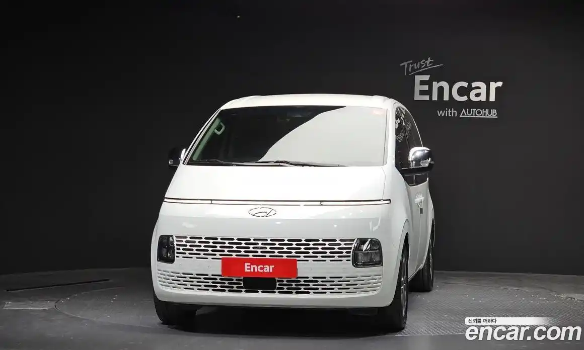 Hyundai Staria 2024 3.5 гидро в Москве № 1903679, фото 3