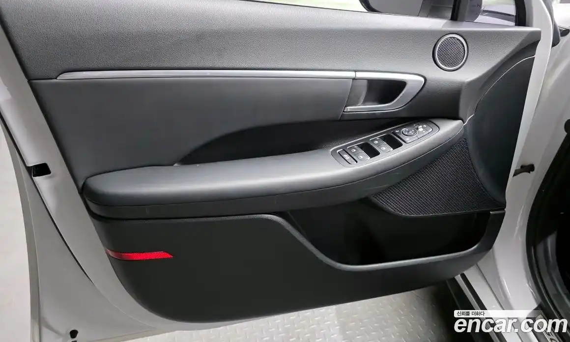 Hyundai Sonata 2019 2.0 гидро в Москве № 1903836, фото 14