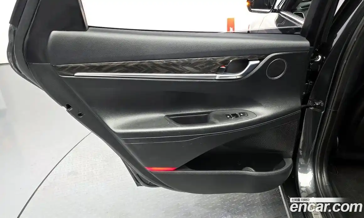 Hyundai Grandeur 2019 2.4 гидро в Москве № 1903939, фото 14