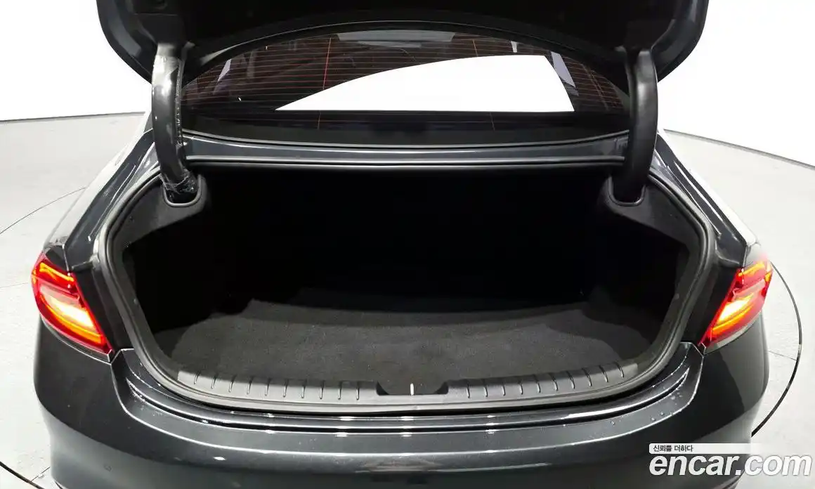 Hyundai Grandeur 2019 2.4 гидро в Москве № 1903939, фото 26