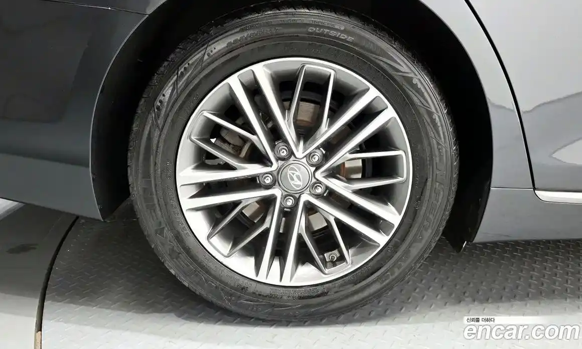 Hyundai Grandeur 2019 2.4 гидро в Москве № 1903939, фото 5