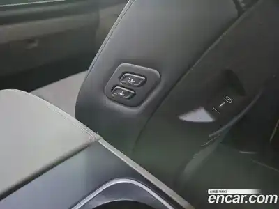 Kia Canival 2024 1.6 гидро в Москве № 1904423, миниатюра 8