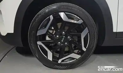 Kia Seltos 2024 1.6 гидро в Москве № 1904899, миниатюра 5