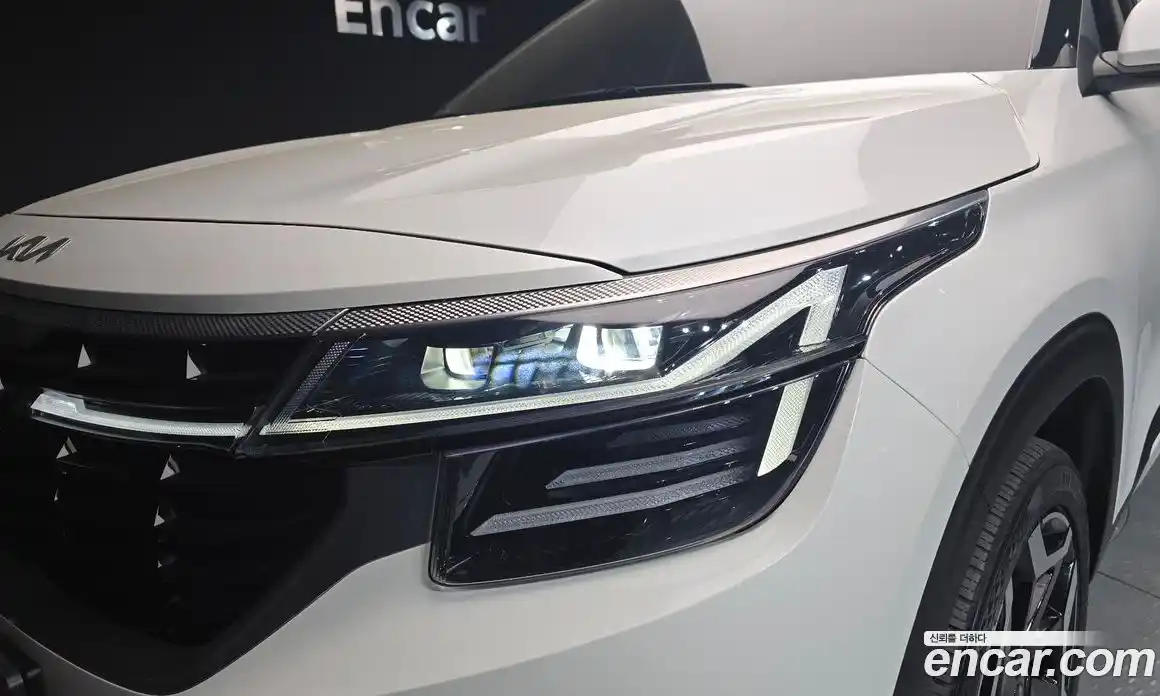 Kia Seltos 2024 1.6 гидро в Москве № 1904899, фото 8