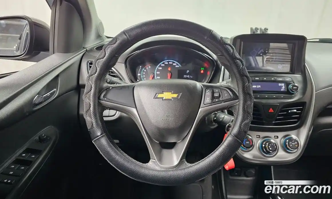 Chevrolet Spark 2017 1.0 гидро в Москве, фото 13