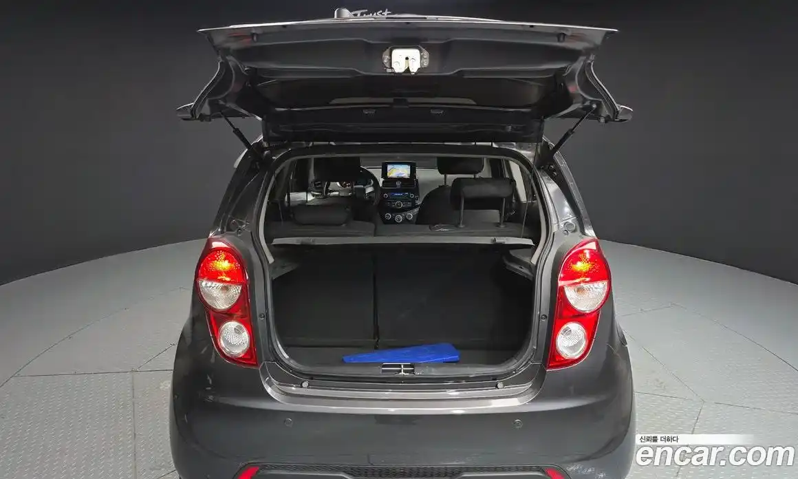 Chevrolet Spark 2015 1.0 механика в Москве № 1907281, фото 20