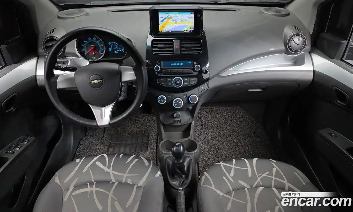 Chevrolet Spark 2015 1.0 механика в Москве № 1907281, фото 7