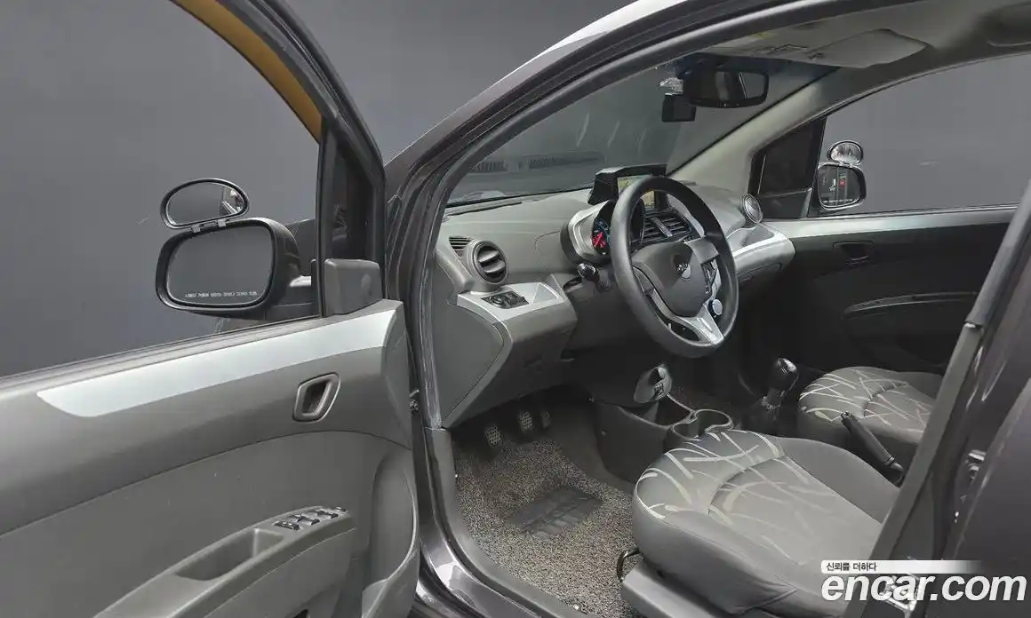 Chevrolet Spark 2015 1.0 механика в Москве № 1907281, фото 10