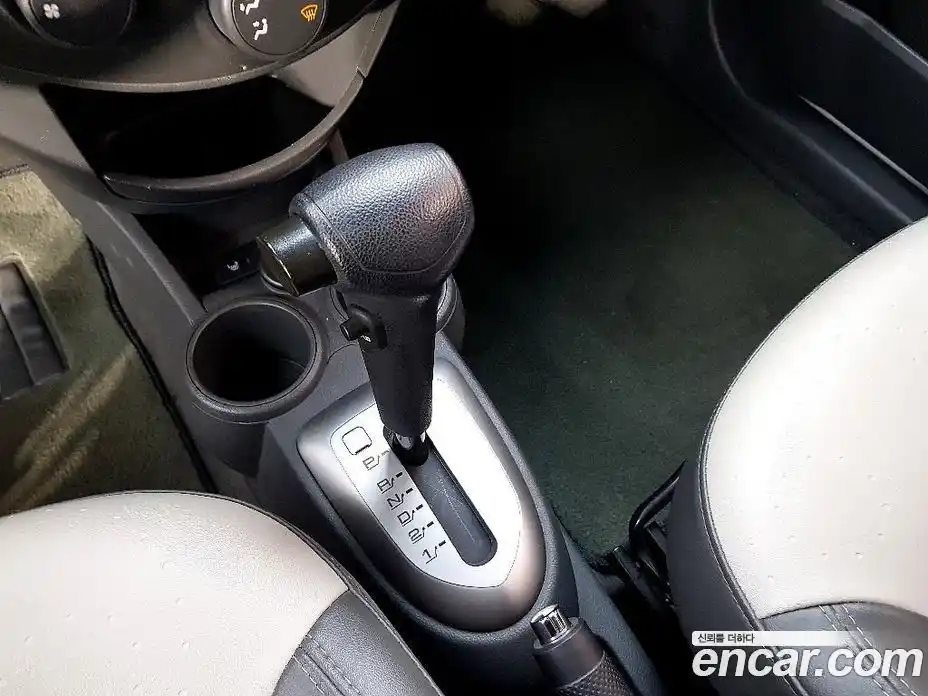 Chevrolet Spark 2011 1.0 гидро в Москве № 1907611, фото 16