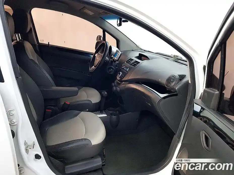 Chevrolet Spark 2011 1.0 гидро в Москве № 1907611, фото 18