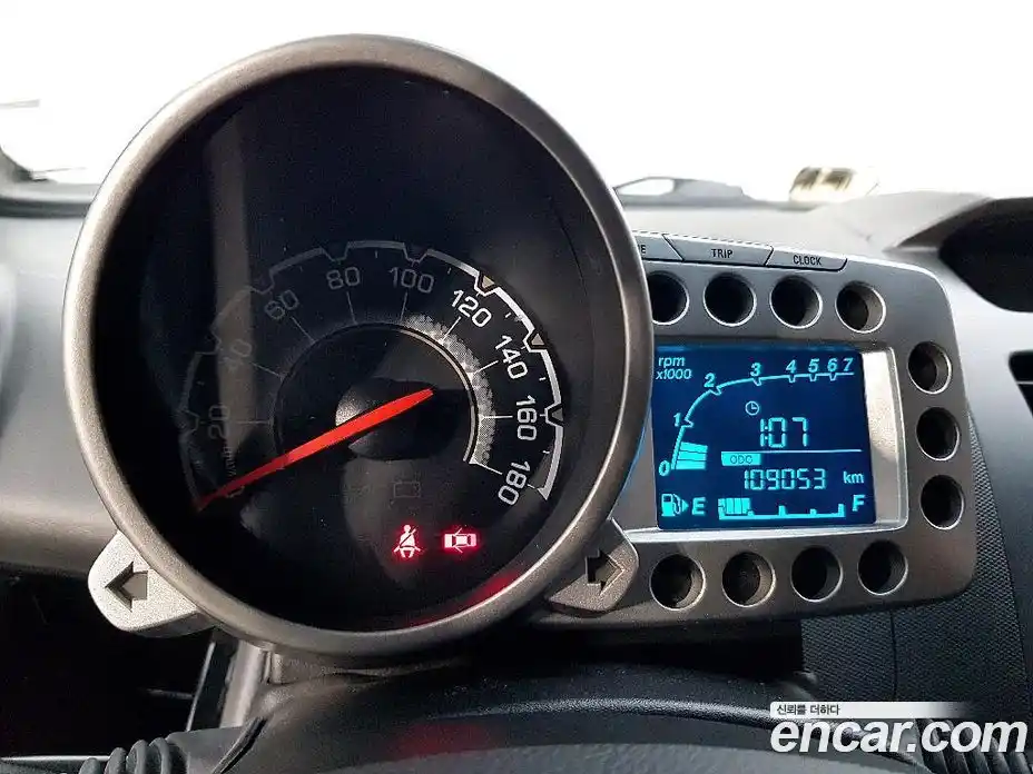 Chevrolet Spark 2011 1.0 гидро в Москве № 1907611, фото 6