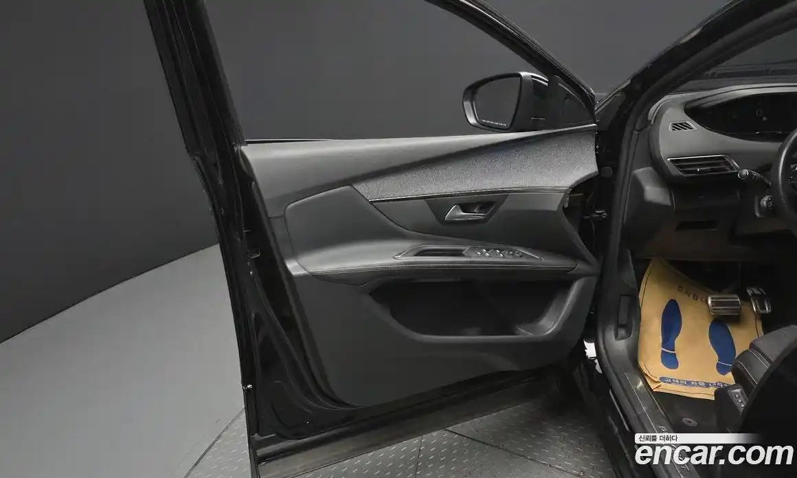 Peugeot 3008 2019 1.5 гидро в Москве, фото 14
