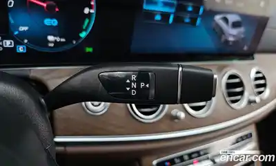 Mercedes-Benz E-Class 2022 2.0 гидро в Москве № 1909735, миниатюра 11
