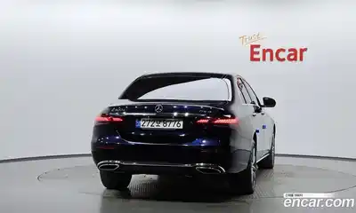 Mercedes-Benz E-Class 2022 2.0 гидро в Москве № 1909735, миниатюра 3