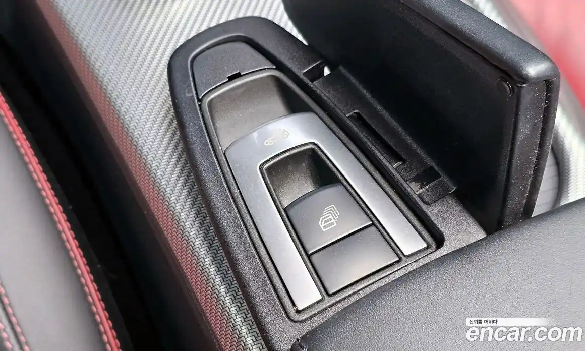 Mercedes-Benz SLC-Class 2017 3.0 гидро в Москве № 1910074, фото 11