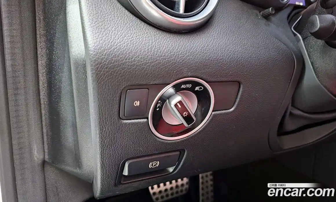 Mercedes-Benz SLC-Class 2017 3.0 гидро в Москве № 1910074, фото 19