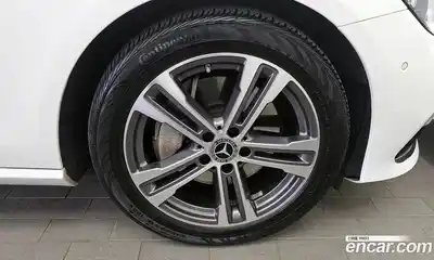 Mercedes-Benz E-Class 2022 2.0 гидро в Москве № 1910340, миниатюра 7