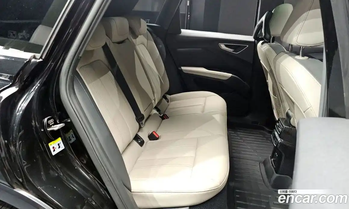 Audi Q4 e-tron 2022 0.2 гидро в Москве № 1910863, фото 17
