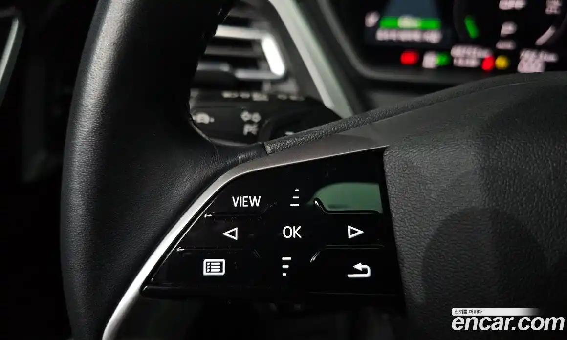 Audi Q4 e-tron 2022 0.2 гидро в Москве № 1910863, фото 28